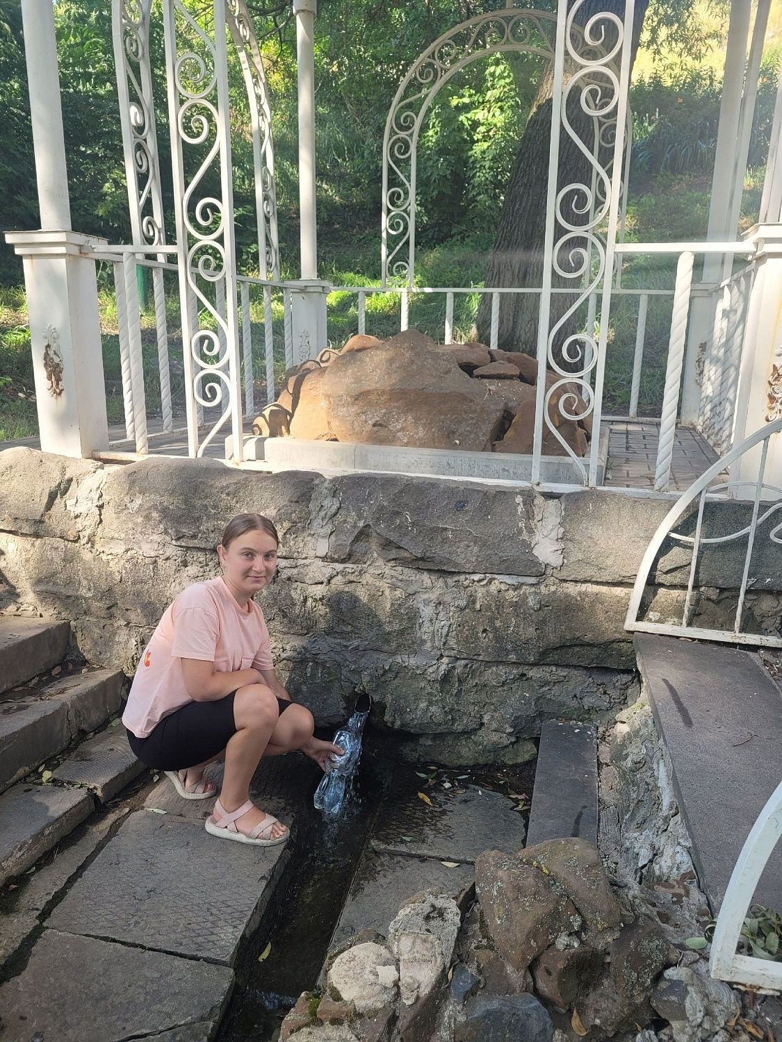 Члены МВС Белгородской области провели экопросветительский поход к родникам