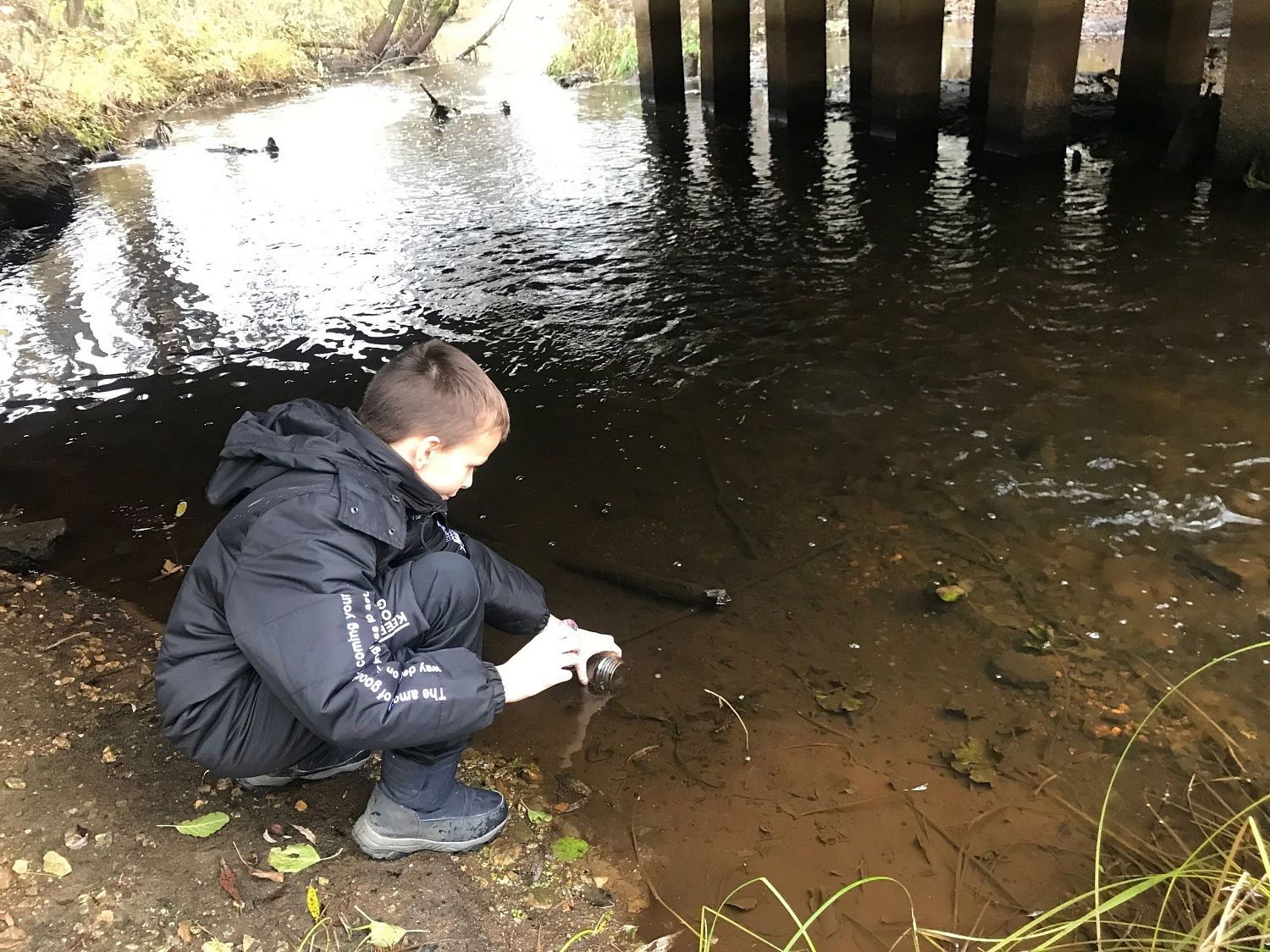 Участники МВС Владимирской области ведут исследовательскую работу над рекой Наромша.