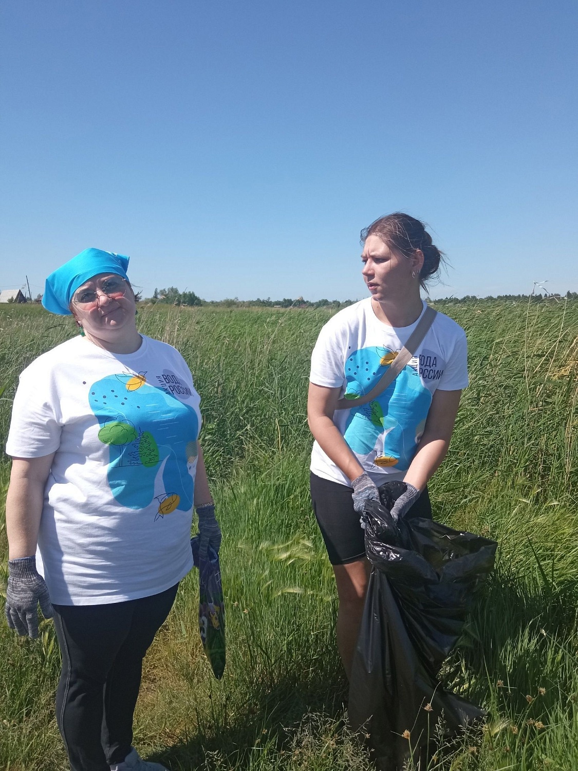 Уборка береговых линий озёр Омской области